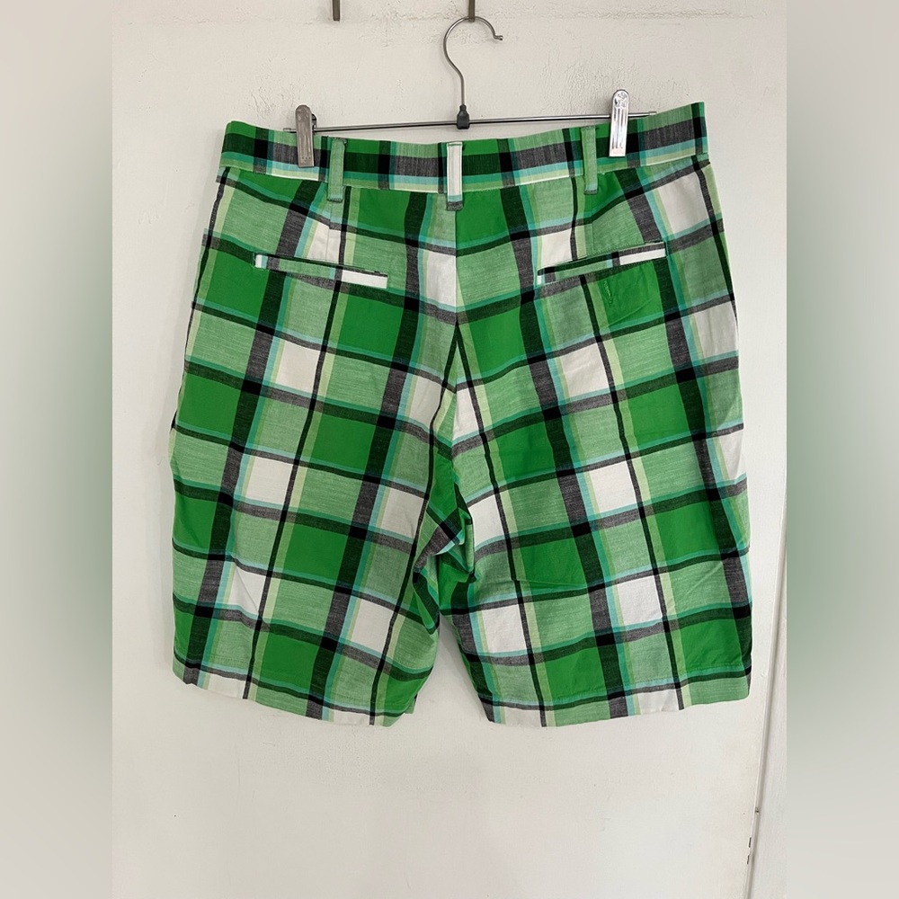 Loudmouth short